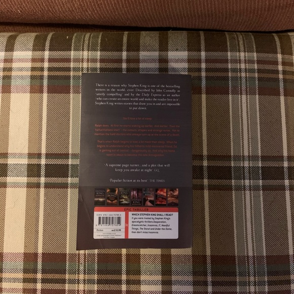 Insomnia and Outlander book bundle - Picture 3 of 9